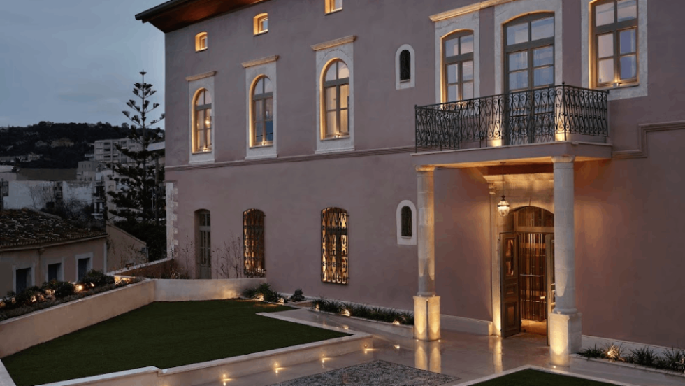 Domus Blanc Boutique Hotel